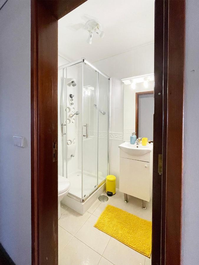 Yellow House Aveiro Smart Tv And Garage Ngoại thất bức ảnh