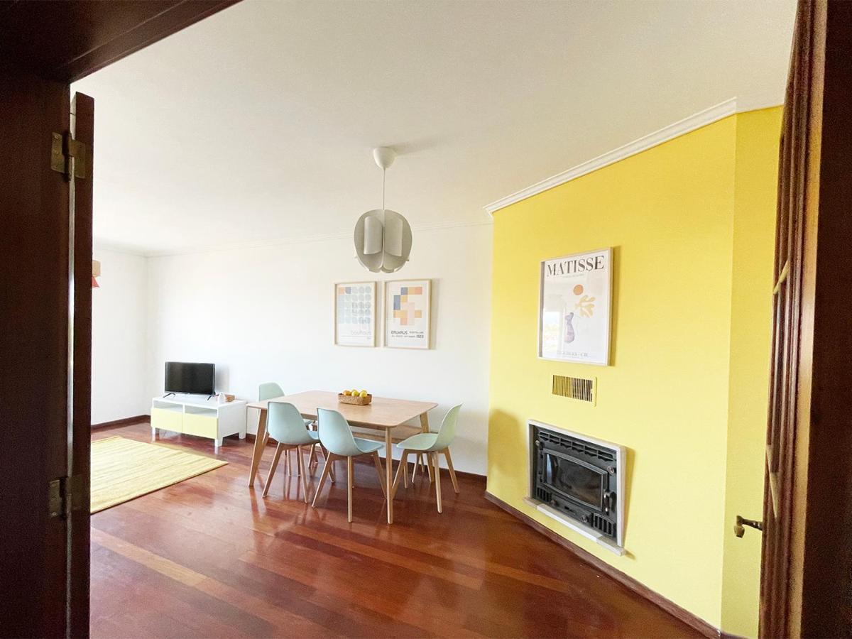 Yellow House Aveiro Smart Tv And Garage Ngoại thất bức ảnh